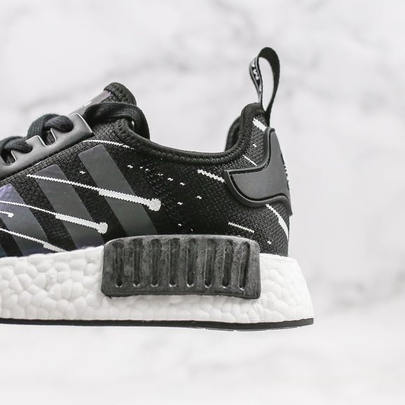 Fashion Adidas NMD R1 casual shoes is available for purchase on au PAY  Market - Imported Goods Online Store Co.Ltd. | au PAY Market - Online  Shopping Site
